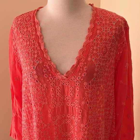 New! JOHNNY WAS Size XXL taffy eyelet embroidered V neck tunic - Picture 2 of 10